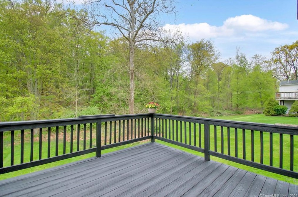 128 Bennett Rd, New Haven CT  06513-2004 exterior