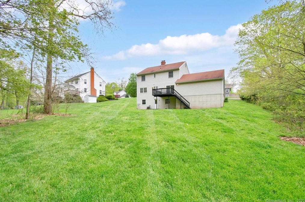 128 Bennett Rd, New Haven CT  06513-2004 exterior