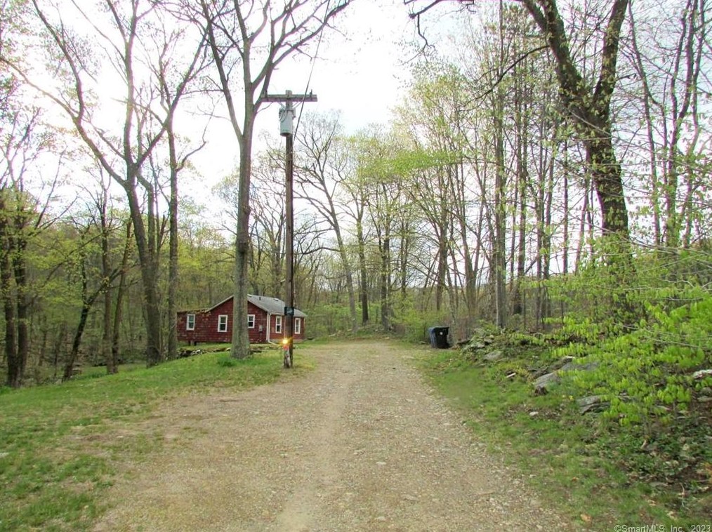 143 Old Kent Rd, Tolland CT  06084-3742 exterior