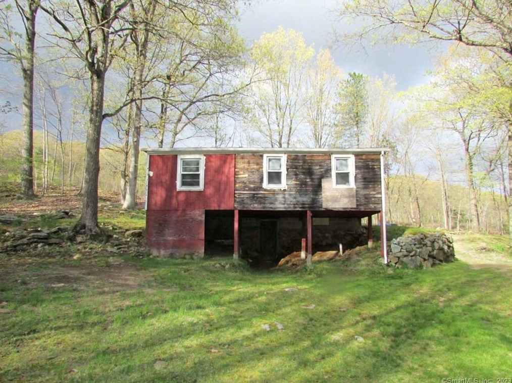 143 Old Kent Rd, Tolland CT  06084-3742 exterior