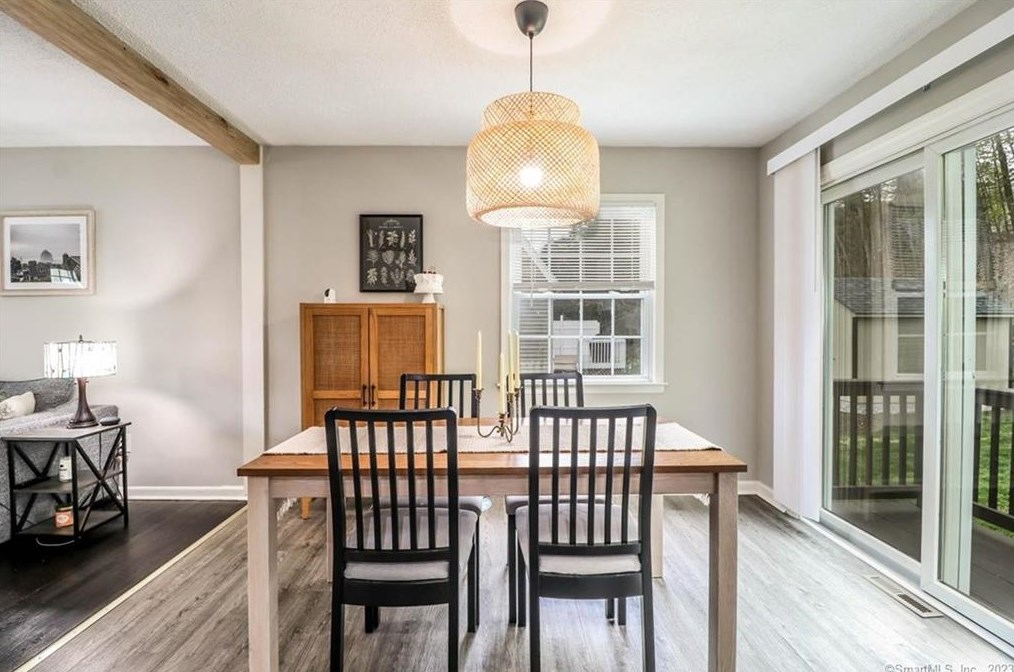 16 Morning Dove Rd, Union City CT  06770-4806 exterior