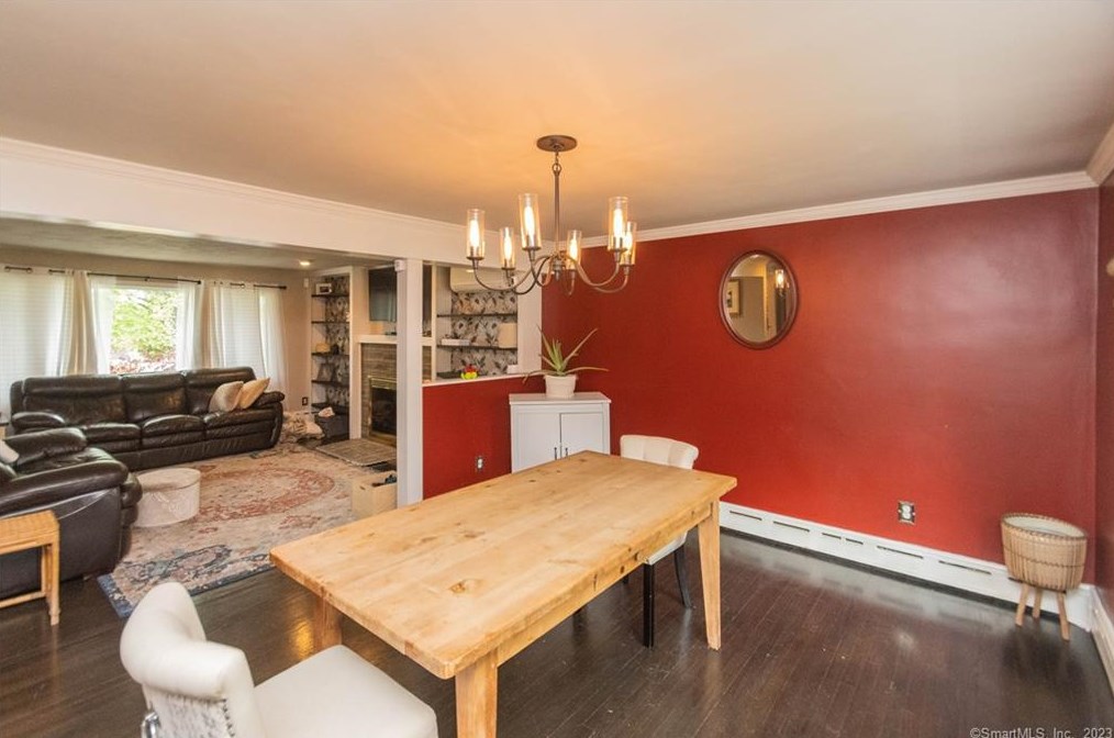 8 Old Orchard Ln, Northville CT  06776-2313 exterior