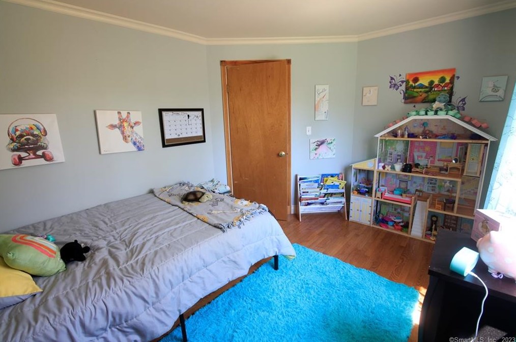 69 Lynn Rd, Ivoryton CT  06442-1138 exterior