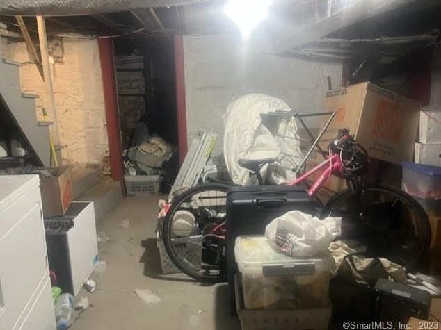 44 Lyon St, New Haven CT 06511-4925 exterior