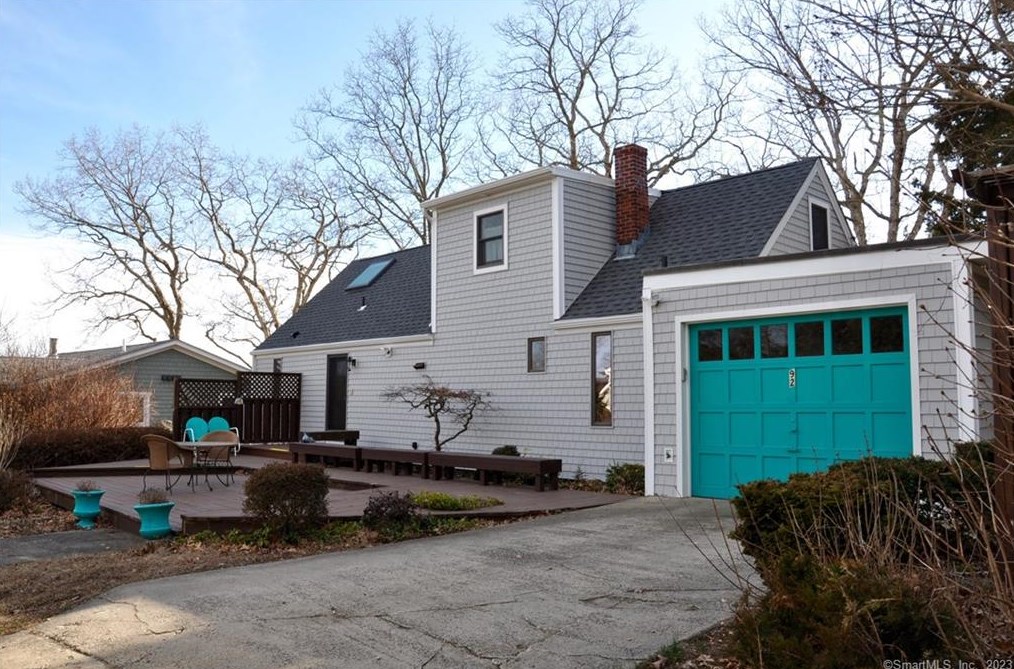 92 High Ridge Rd, Guilford CT  06437-3552 exterior