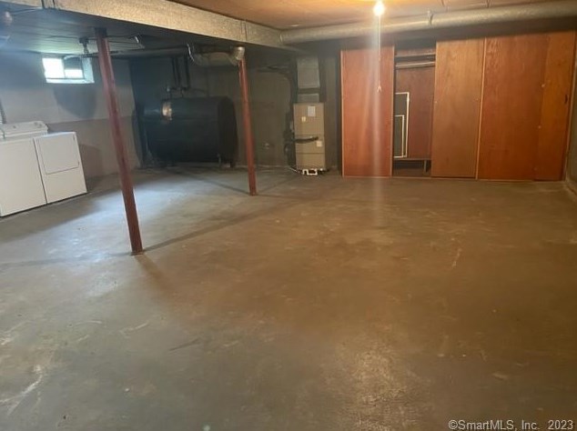 80 Avalon Ave, Watertown CT  06779-2037 exterior