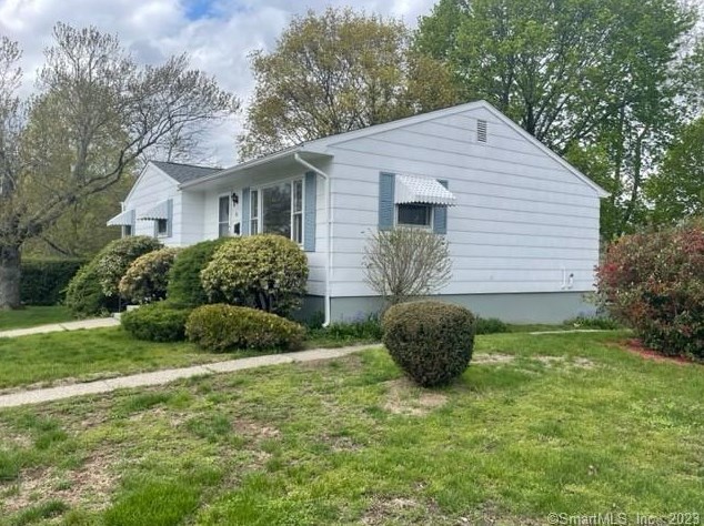 80 Avalon Ave, Watertown CT  06779-2037 exterior