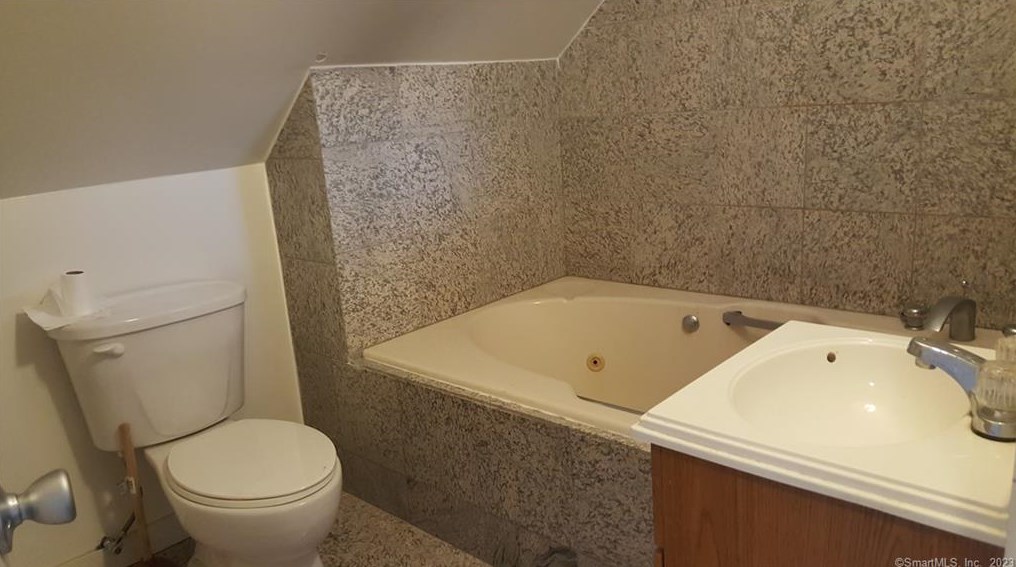 71 Dickerman St, New Haven CT  06518-2308 exterior