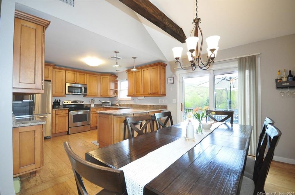 40 Bridle Rd, Northville CT  06776-5022 exterior