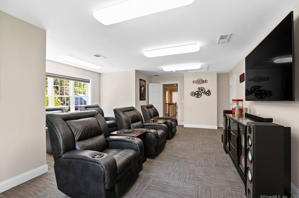 11 Correia Way, Vernon CT  06066-5052 exterior