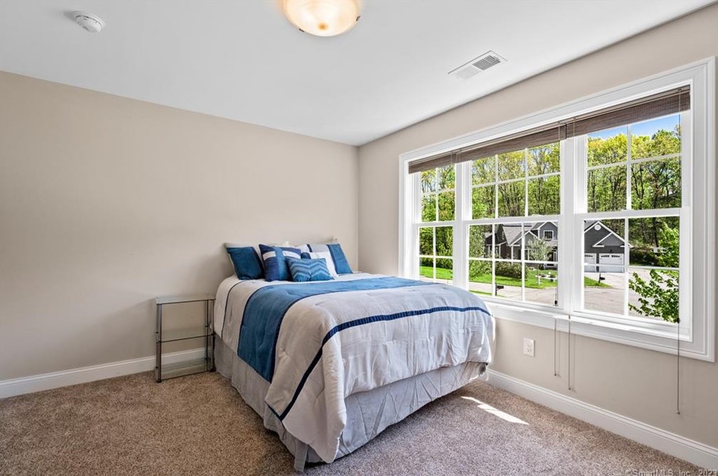 11 Correia Way, Vernon CT  06066-5052 exterior