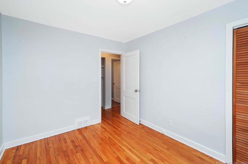 67 Risley St, Hartford CT  06120-1736 exterior