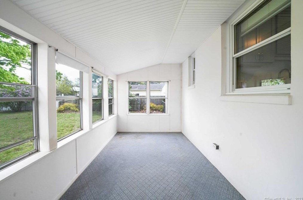 67 Risley St, Hartford CT  06120-1736 exterior