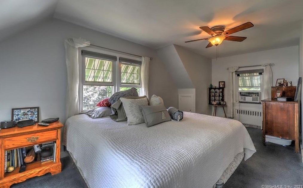 75 Housatonic Ave, Stratford CT  06615-6089 exterior