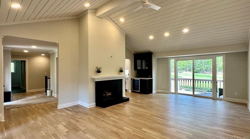 664 Osage Ln #b, Stratford, CT 06614