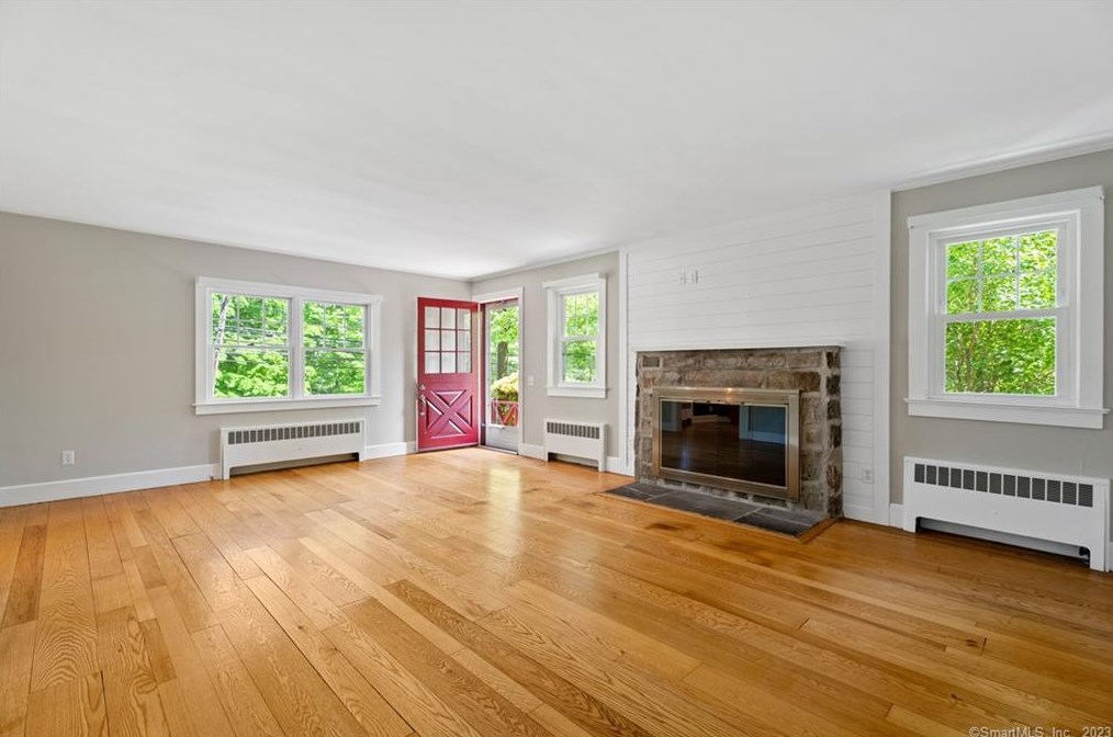 256 Redding Rd, Georgetown CT  06829-2819 exterior
