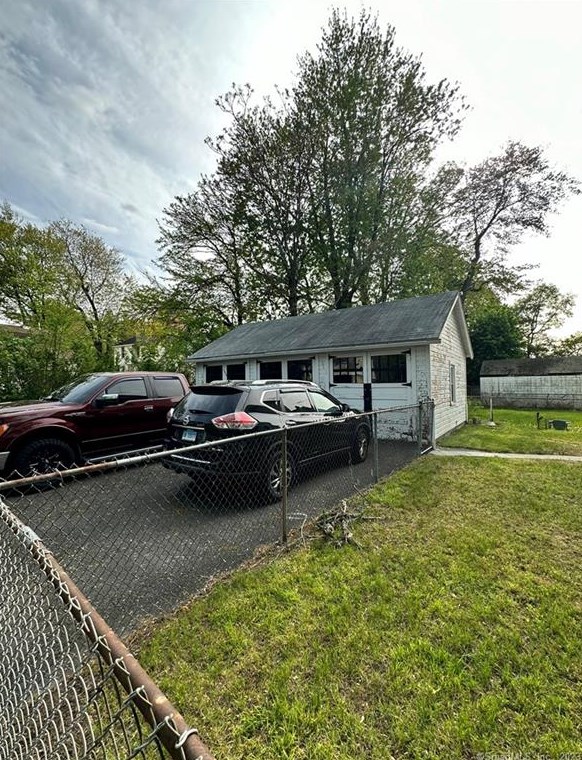 101 Harold St, Hartford CT  06112-1231 exterior