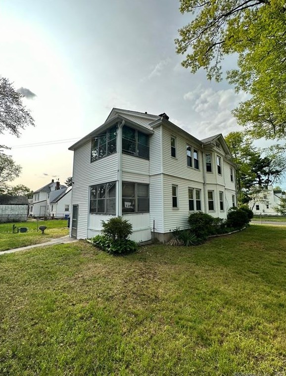 101 Harold St, Hartford CT  06112-1126 exterior