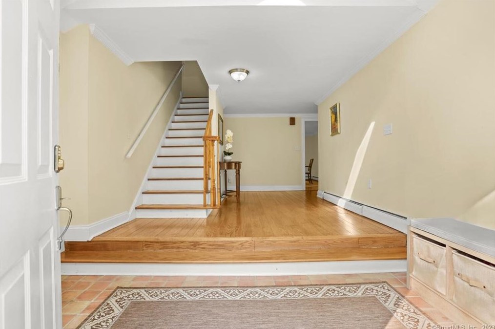 55 Hillcrest Park Rd, Old Greenwich CT  06870-1019 exterior