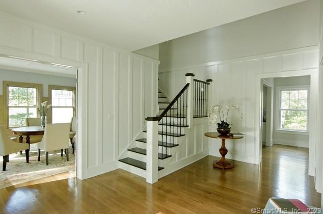 74 Bulkley Ave, Westport CT  06880-4005 exterior