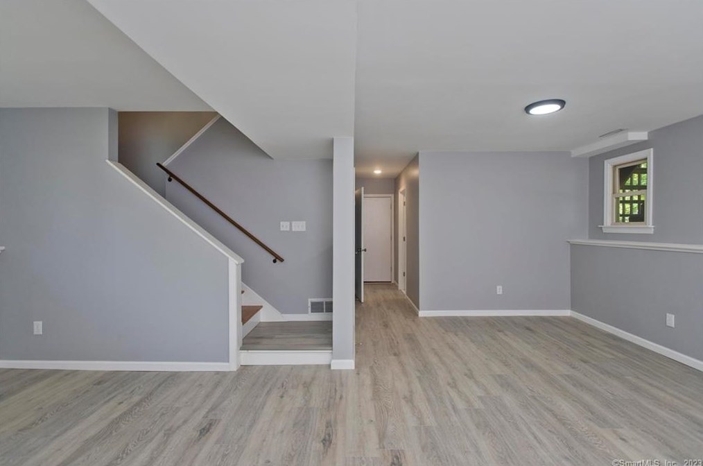 34 Deer Run Rd, Meriden CT  06451-4919 exterior