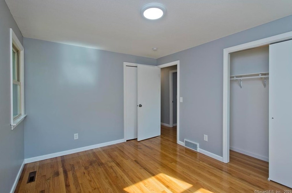 34 Deer Run Rd, Meriden CT  06451-4919 exterior