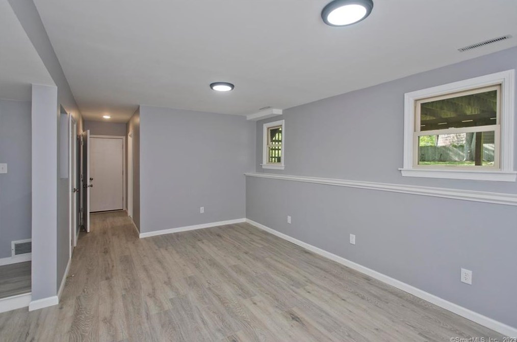 34 Deer Run Rd, Meriden CT  06451-4919 exterior