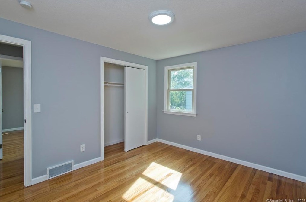34 Deer Run Rd, Meriden CT  06451-4919 exterior