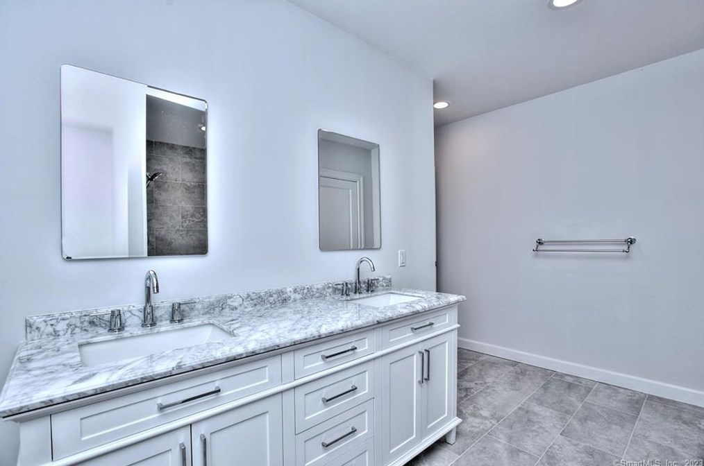 99 Old Easton Tpke, Weston CT  06883-2515 exterior