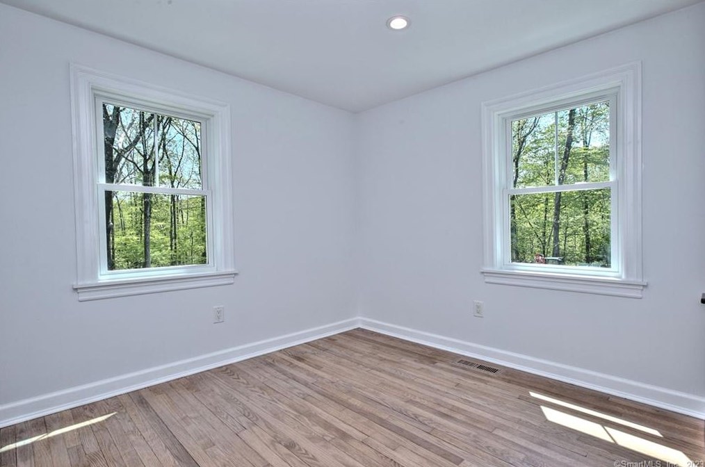 99 Old Easton Tpke, Weston CT  06883-2515 exterior