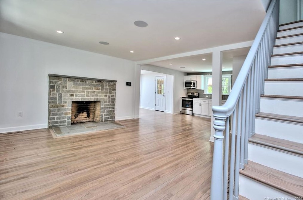 99 Old Easton Tpke, Weston CT  06883-2515 exterior