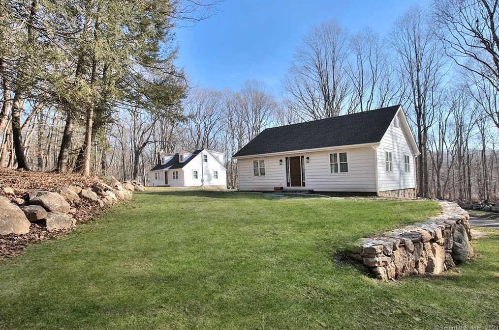 99 Old Easton Tpke, Weston CT  06883-2515 exterior