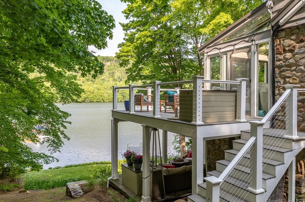 3 Apple Ln, Northville CT  06776-4001 exterior