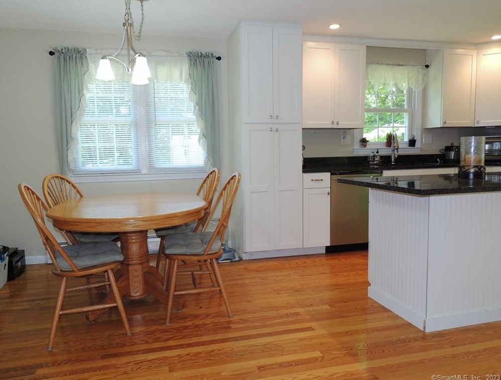 512 Merrow Rd, Tolland CT  06084-3955 exterior