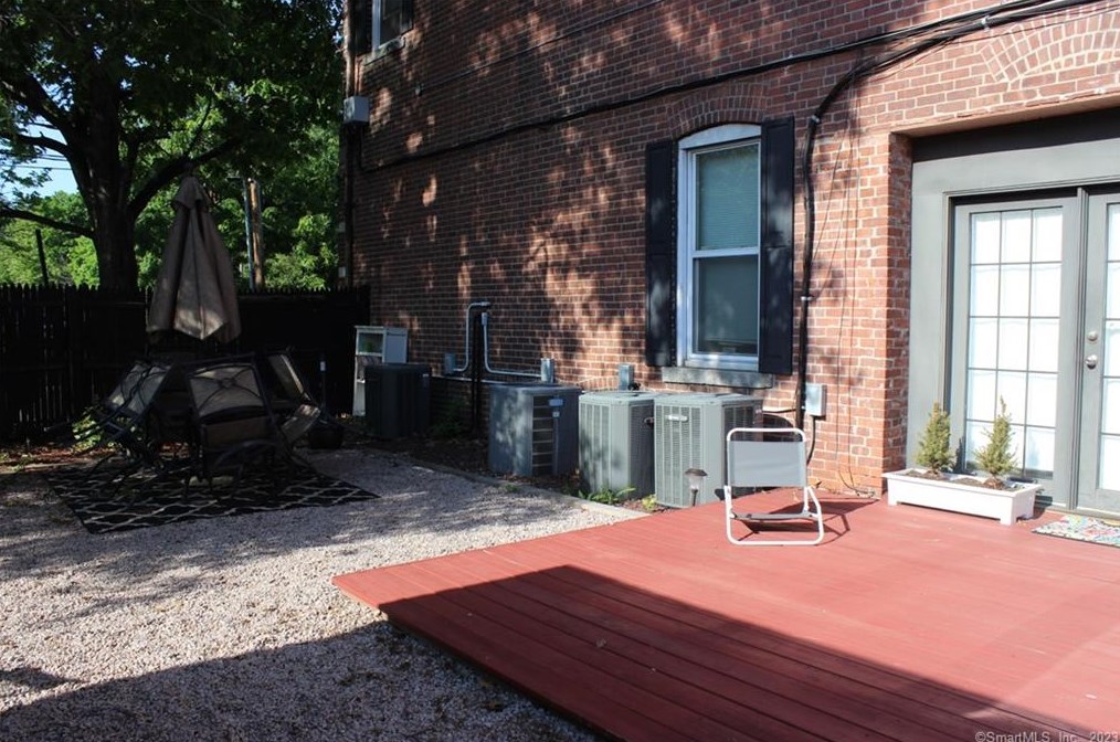 488 Chapel St, New Haven CT  06511-6903 exterior