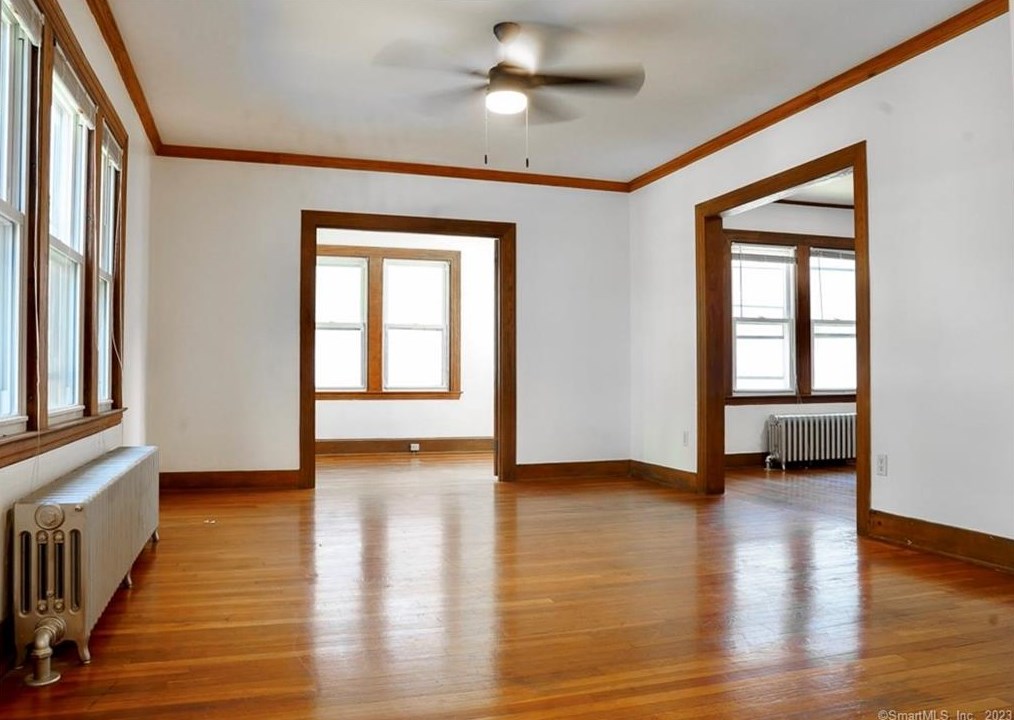 147 Freeman St, Hartford CT  06114-2722 exterior