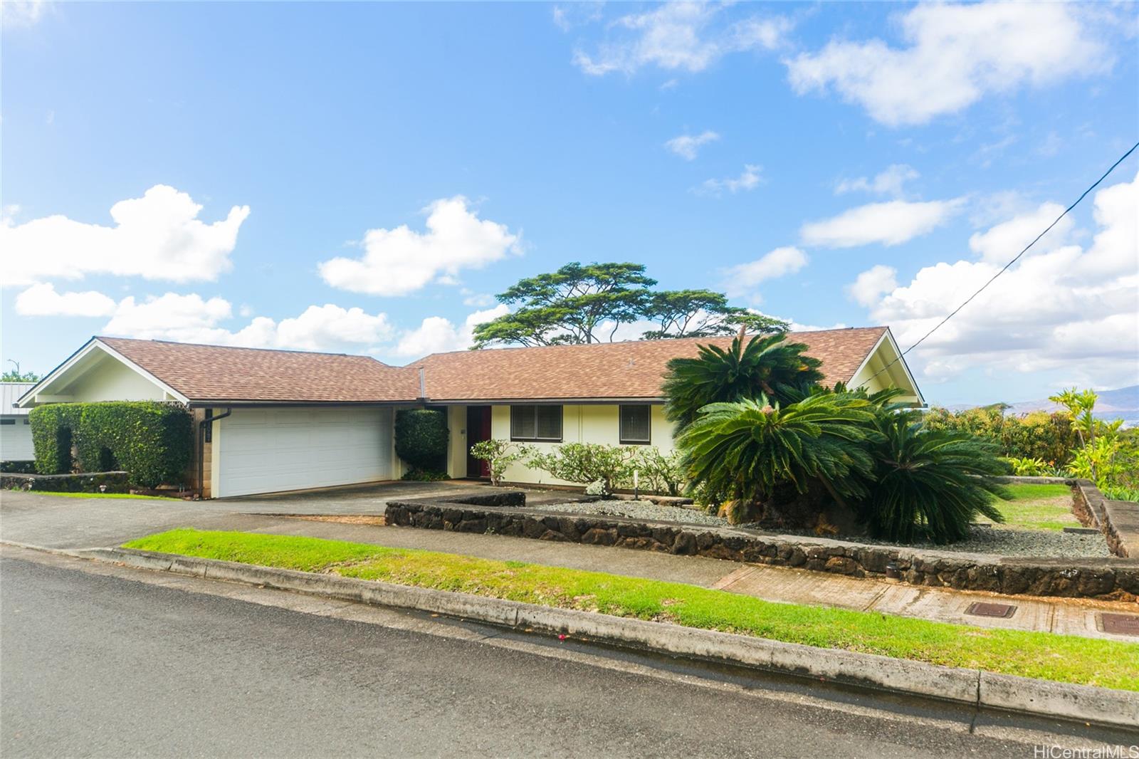 981047 Palula Way, Aiea, HI 96701 MLS 202324915 Coldwell Banker