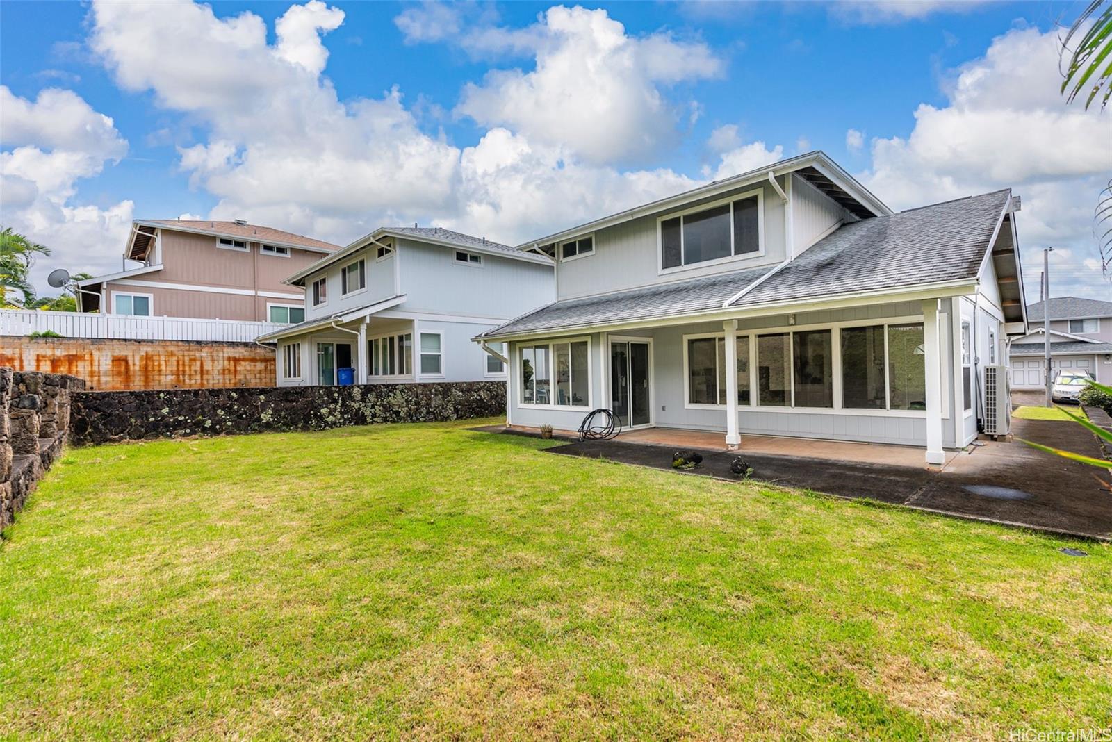 982045 Kaahumanu St G, Aiea, HI 96701 MLS 202401267 Coldwell Banker