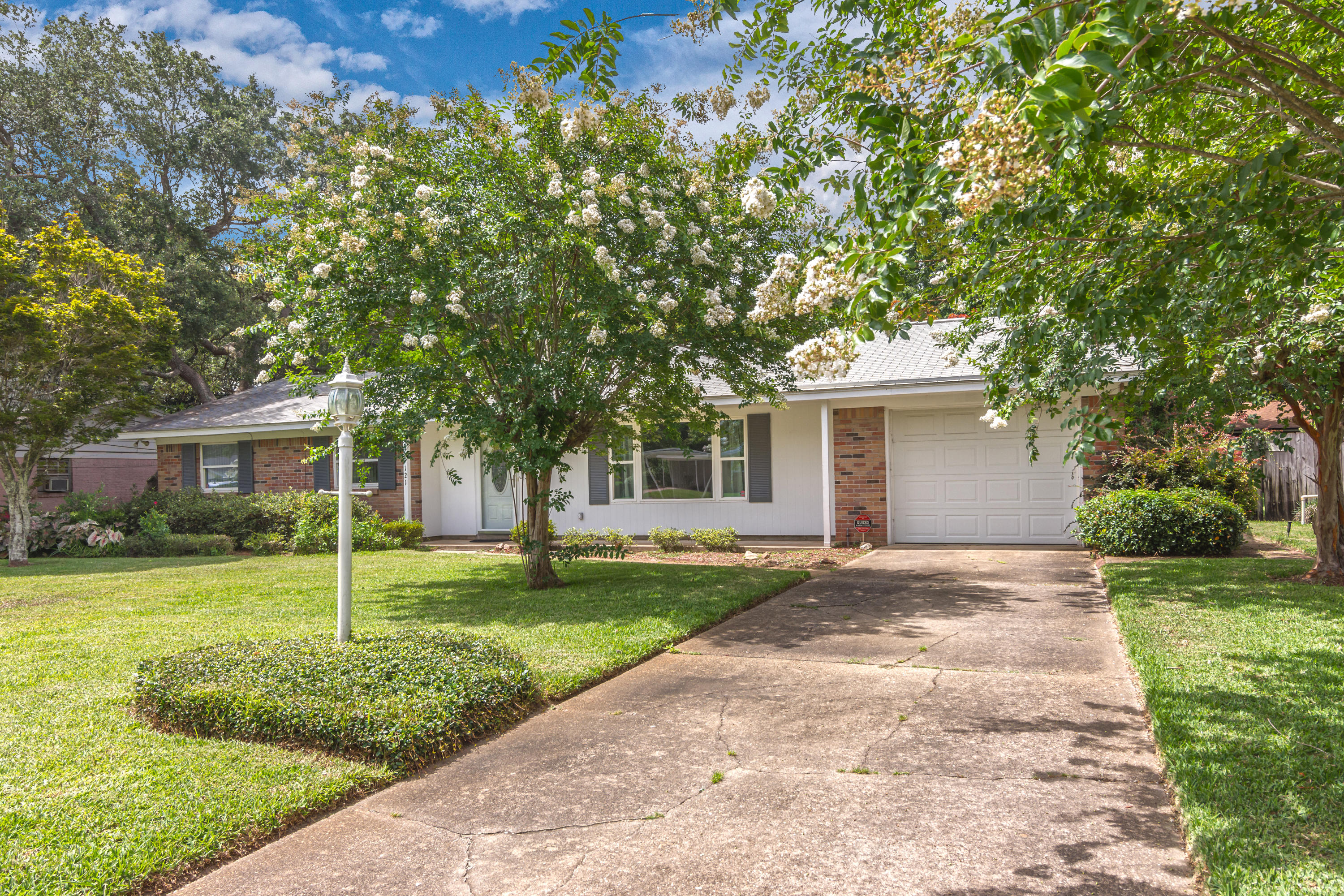 121 Priscilla Dr, Fort Walton Beach, FL 32547 MLS 826032 Coldwell