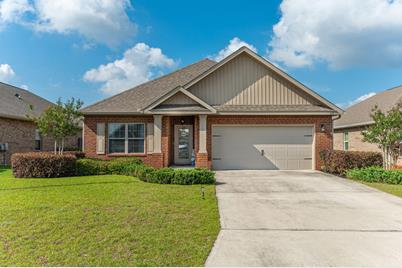 676 Teal Street, Crestview, FL 32539 - Photo 1