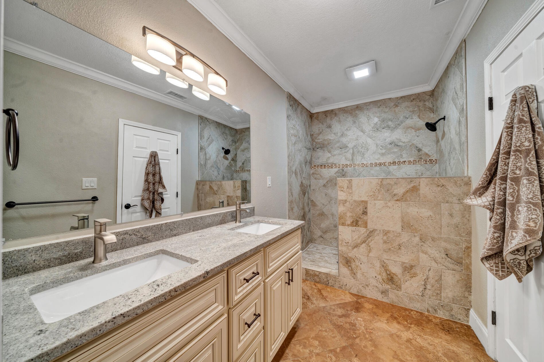 37 Ferry Rd, Fort Walton Beach FL  32548-5169 exterior