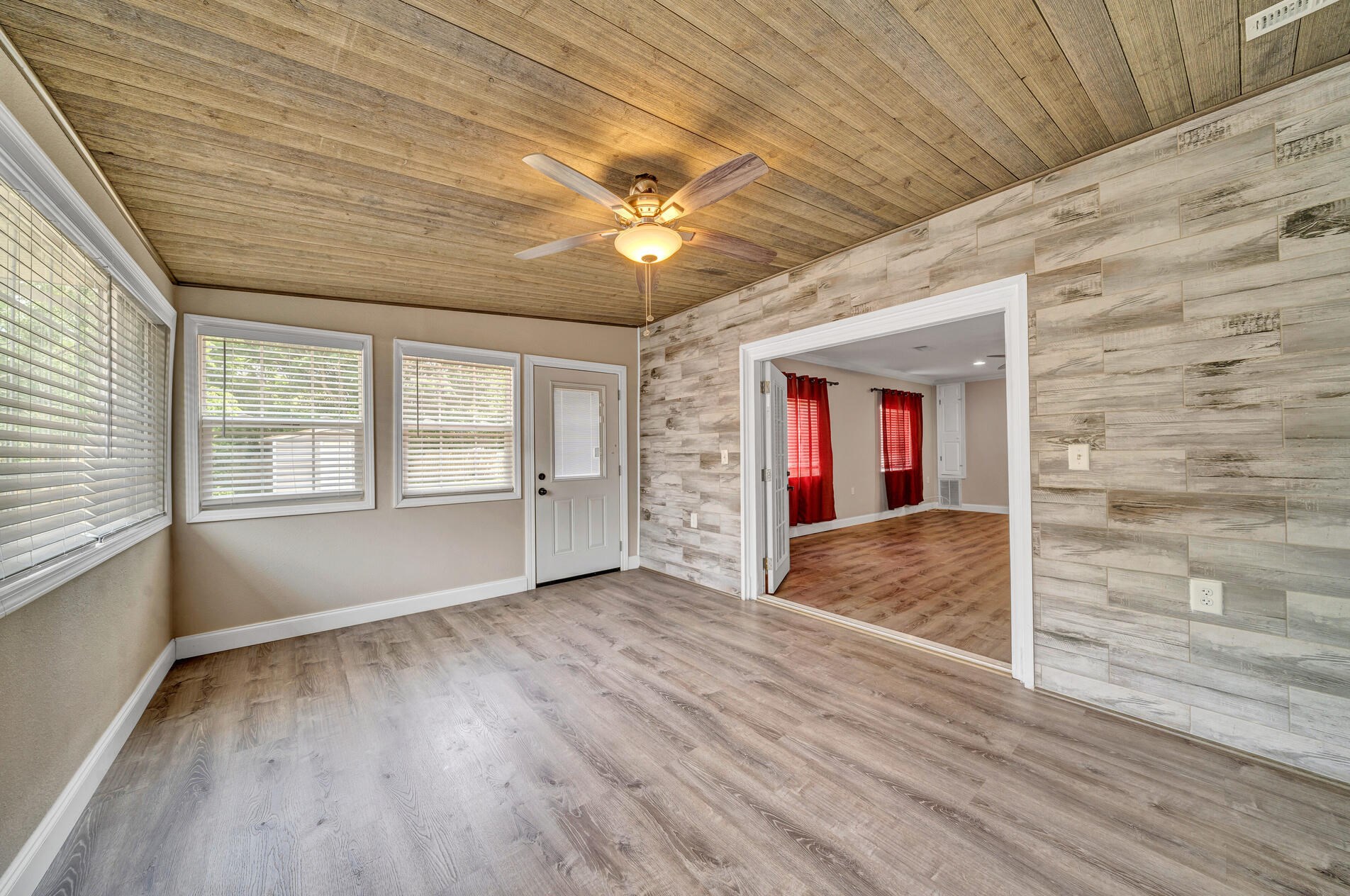 37 Ferry Rd, Fort Walton Beach FL  32548-5169 exterior