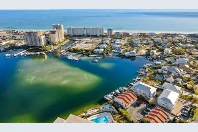 22 Moreno Point Road #UNIT 06, Destin, FL 32541 - Photo 1