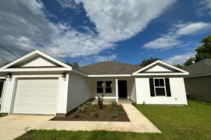 904 N Tracy Street N, Bonifay, FL 32425 - Photo 1