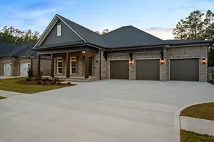 249 Shimmer Cir, Freeport, FL 32439 - Photo 1