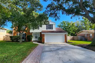 304 NW Briarwood Circle NW, Fort Walton Beach, FL 32548 - Photo 1