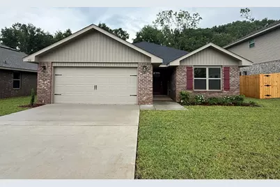 150 Ridgeway Circle, Crestview, FL 32536 - Photo 1