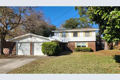 305 NW Holmes Boulevard NW, Fort Walton Beach, FL 32548 - Photo 1