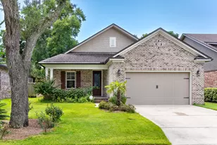 1970 Hattie Mae Ln, Niceville, FL 32578 - Photo 1