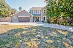 818 Magnolia Shores Dr, Niceville, FL 32578 - Photo 1